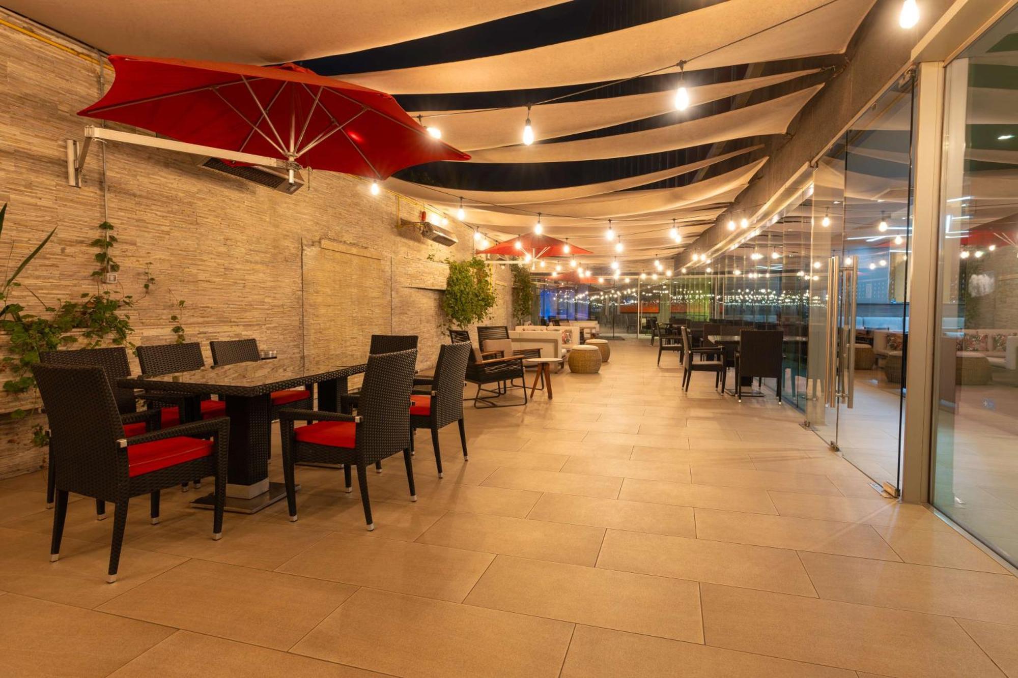 Hilton Garden Inn Iquique Exterior foto